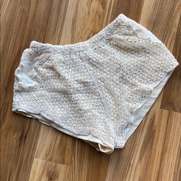 LF Native Rose Lace Crochet Split Cream Shorts - Picture 5 of 5
